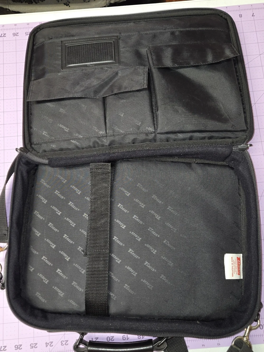 Targus Black Padded Laptop Briefcase Shoulder Bag Organizer Case